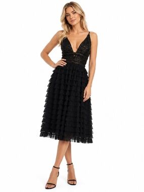 Dress The Population.‎ Becca Sequin & Tulle Tiered Dress. NWOT.